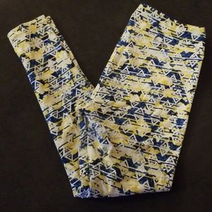 Bold print TC Lularoe Leggings